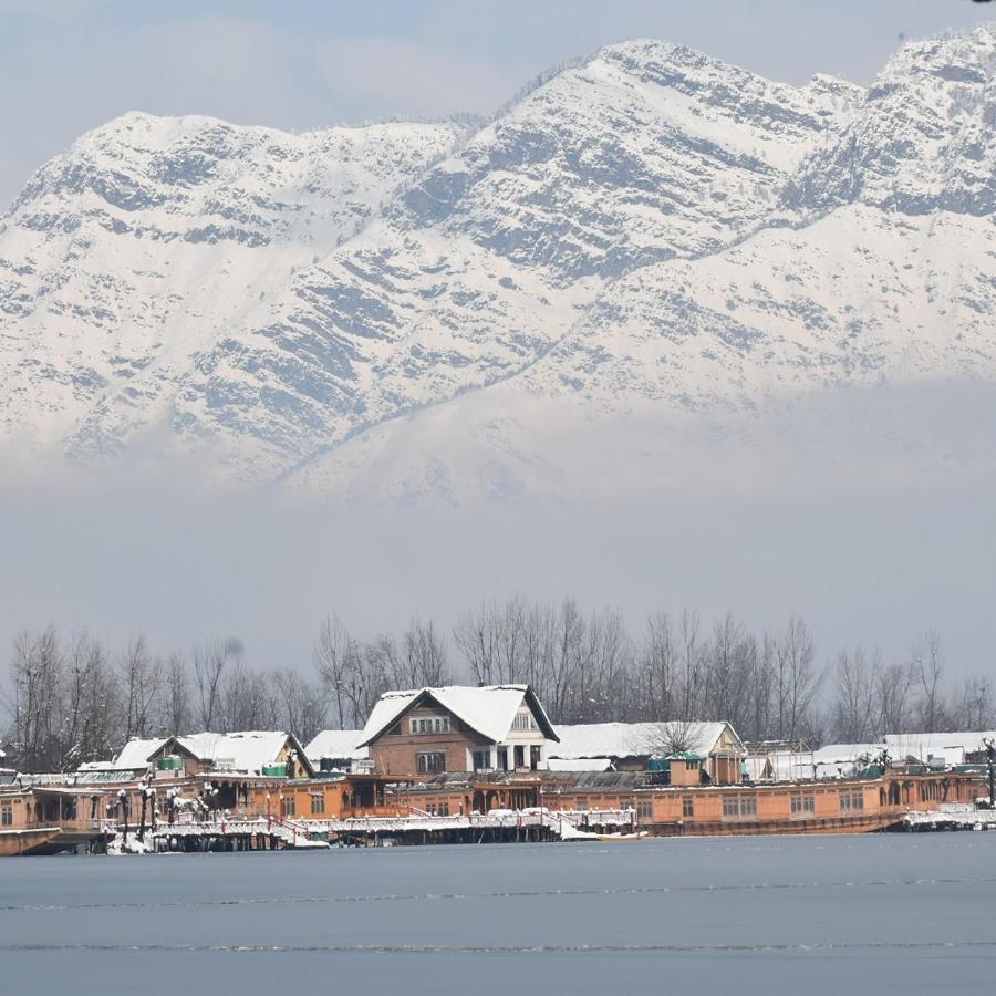 Hotel Chicago Group Of Houseboats Srīnagar Exterior foto